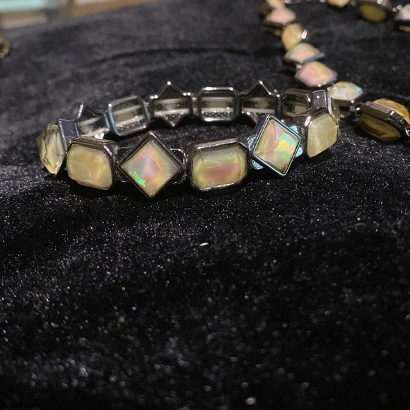 Charming Charlie - Picture 2 of 6